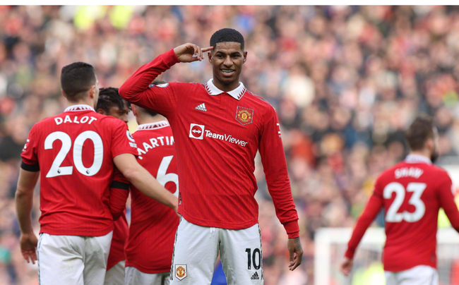 疑是球员追 疑是球员追